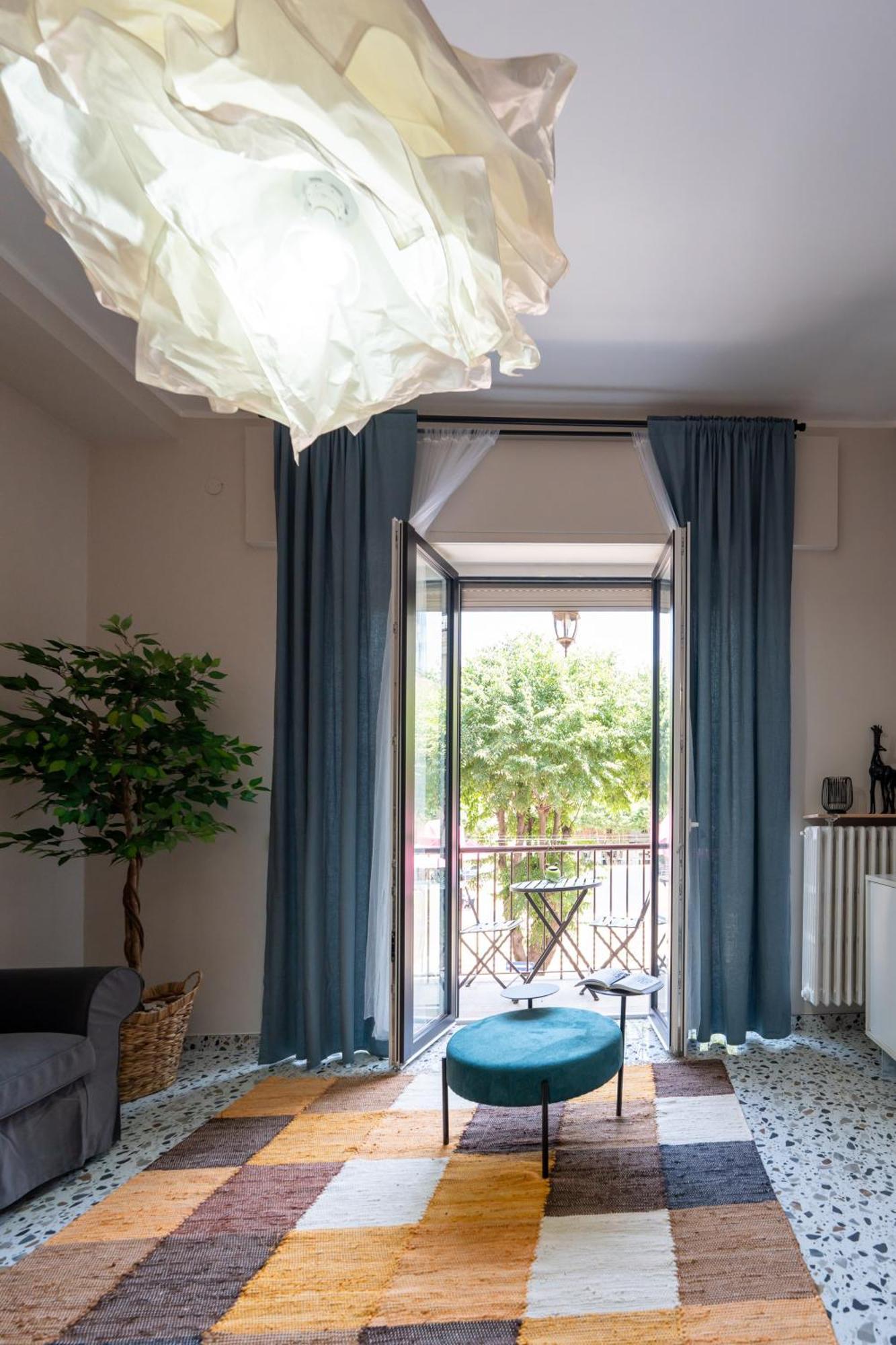L'Affaccio Sulla Piazza Apartment Avezzano Bagian luar foto